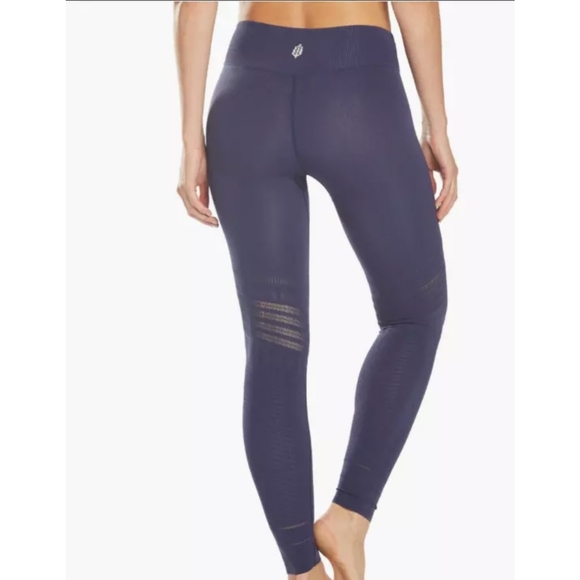 🆕️Free People Gone Adrift Leggings - Picture 9 of 16